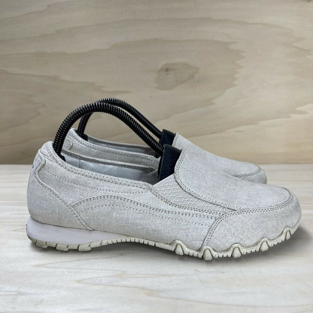 Skechers Womens Slip On Relaxed Fit Bikers Confidence Shoes Beige 49473 Size 9